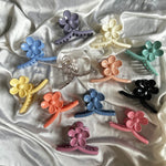 Flora Charm Claw Clip