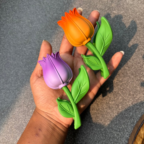 Tulip Bloom Hair Claw
